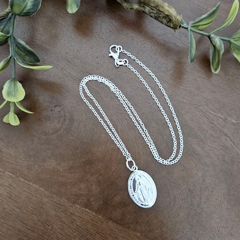Sterling Silver Miraculous Medal Virgin Mary Necklace - Picture 4 of 8